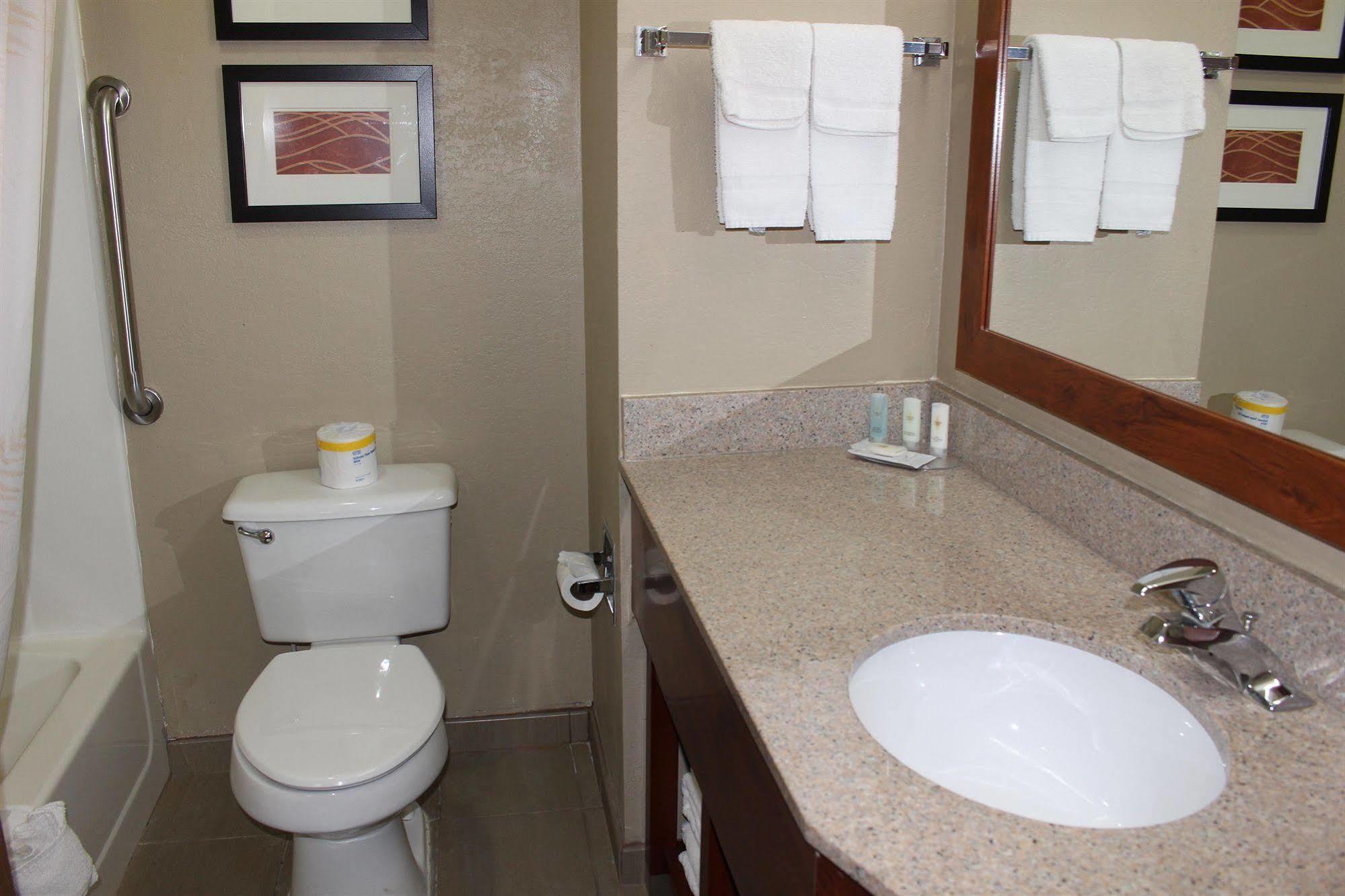 Comfort Inn Grain Valley Ngoại thất bức ảnh